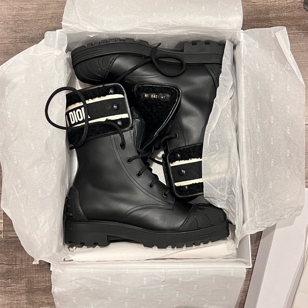 Dior D-Major Mid-Top Boot ‘Black’ KCI704VES-S20X41